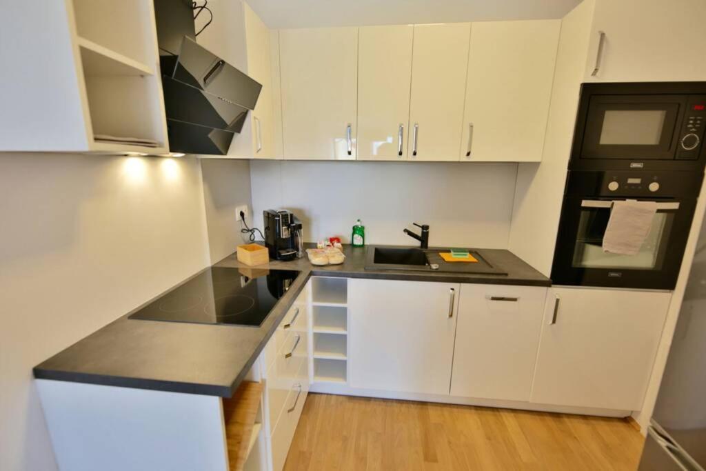 Apartment Zwischen Schönbrunn Und Dem Center. Apt. 37 Wien
